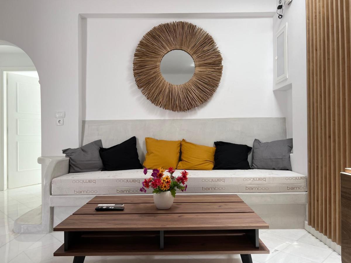 3 Bedroom House Included Free Car Rental Perissa  Zewnętrze zdjęcie