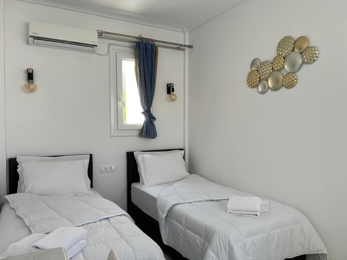 3 Bedroom House Included Free Car Rental Perissa  Zewnętrze zdjęcie