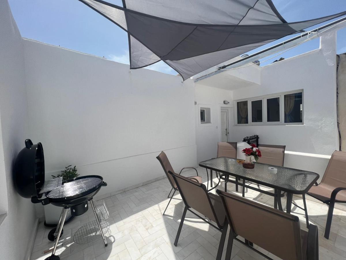 3 Bedroom House Included Free Car Rental Perissa  Zewnętrze zdjęcie