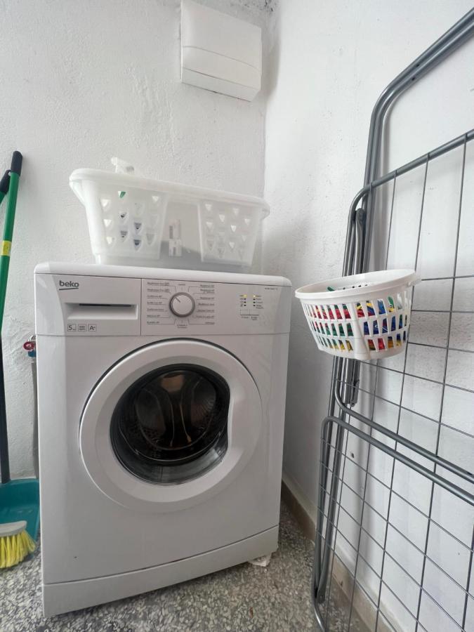 3 Bedroom House Included Free Car Rental Perissa  Zewnętrze zdjęcie